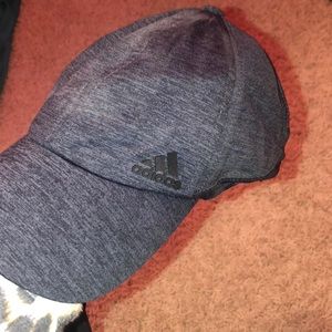 Adidas hat never worn